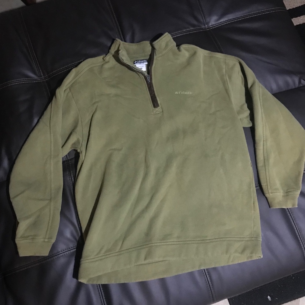 Columbia sweater pull over